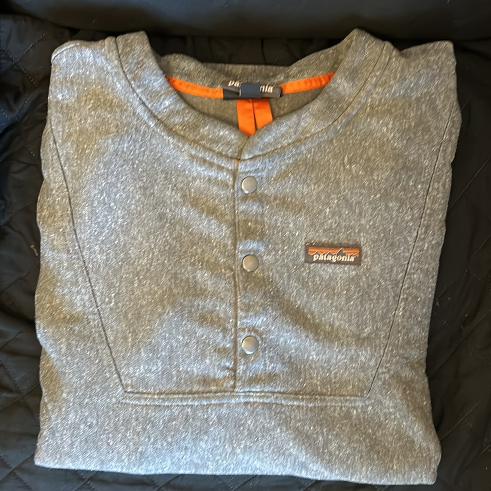 Patagonia snap pullover size large